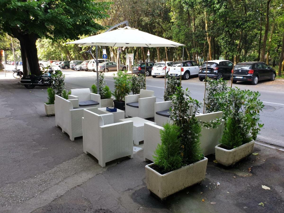 Hotel Bianchi Viareggio Ngoại thất bức ảnh